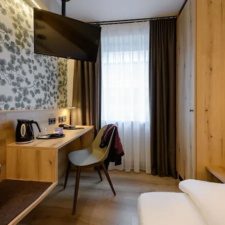 Mercure Altstadt Hotel 3*