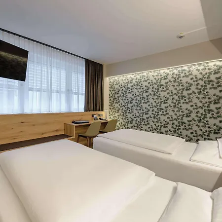 Mercure Altstadt 3*