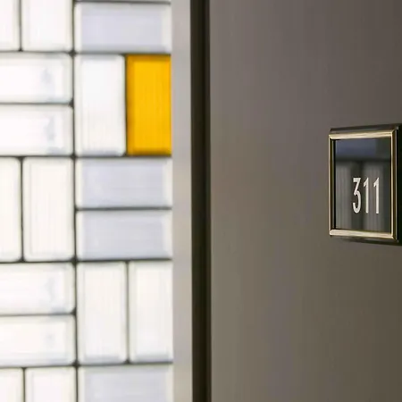 Mercure Altstadt Hotel 3*