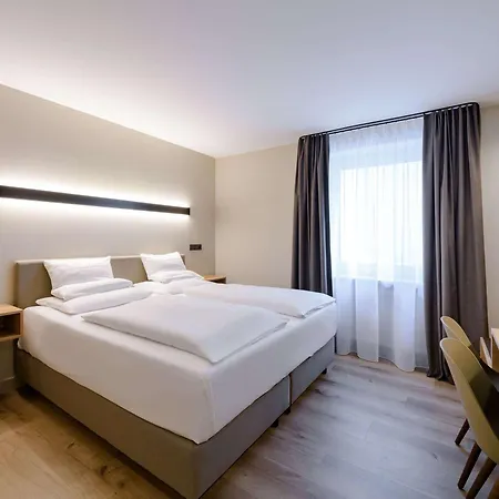 Hotel Mercure Altstadt 3*