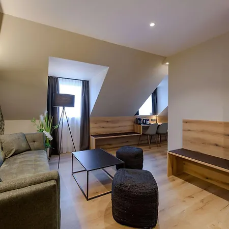 Mercure Altstadt 3*