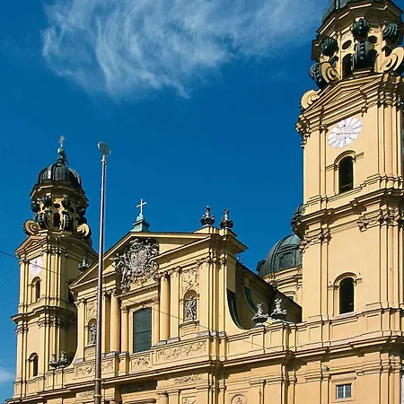 Mercure Altstadt Hotel 3*