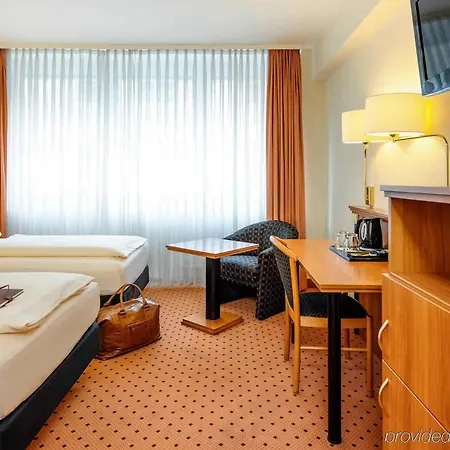 Mercure Altstadt Hotel 3*