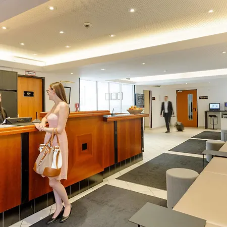 Mercure Altstadt Hotel 3*